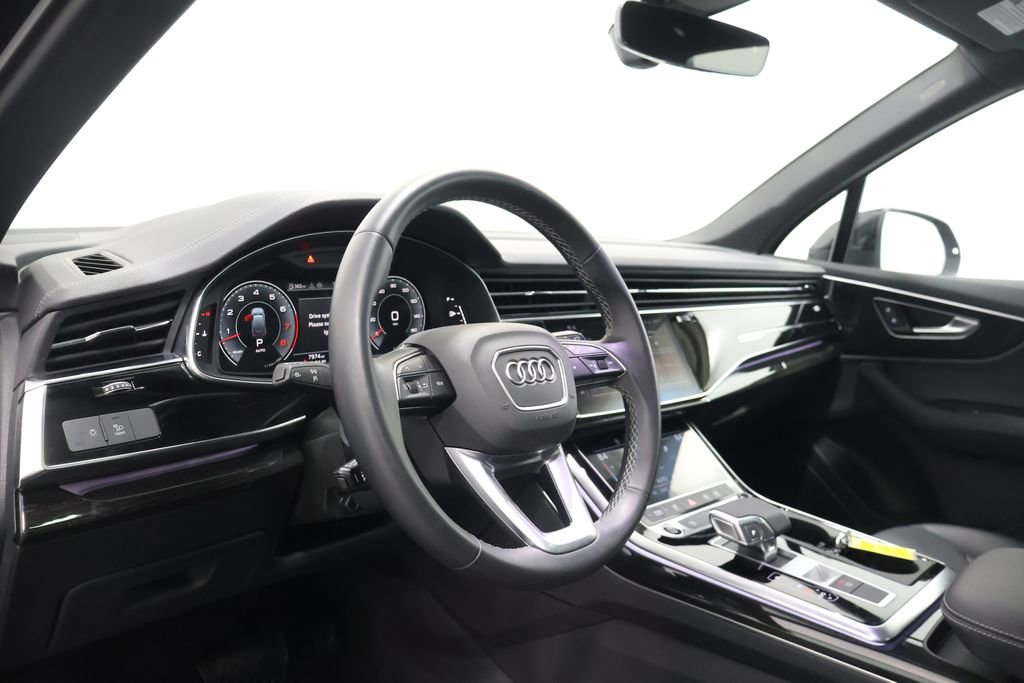 Used 2025 Audi Q7 3.0T Premium w/ Convenience Package AWD/4WD image 15