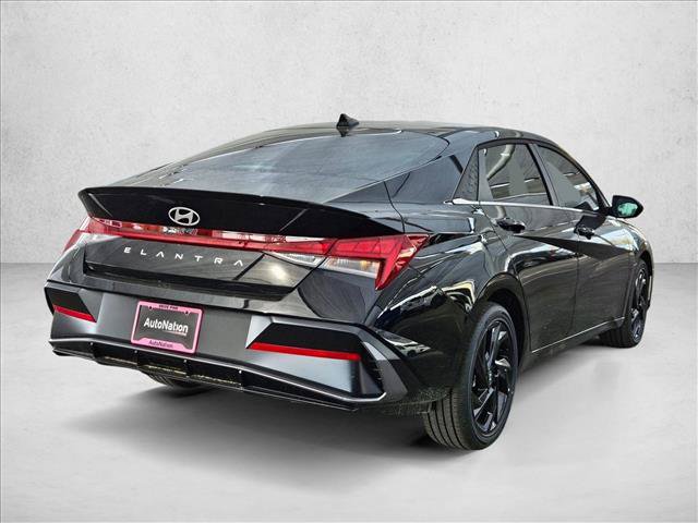New 2026 Hyundai Elantra SEL Sport FWD video 2