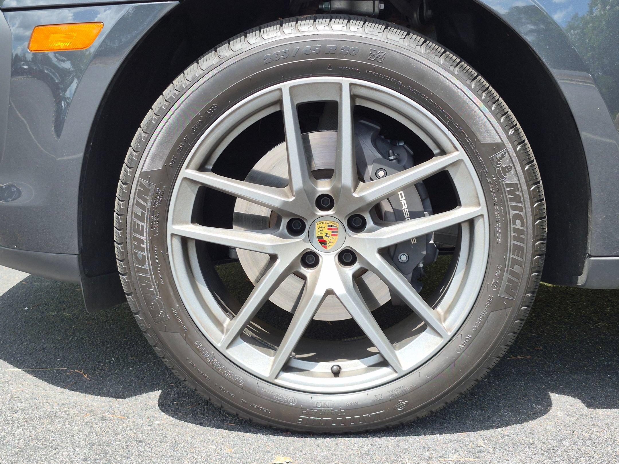 Certified 2026 Porsche Macan AWD/4WD image 36