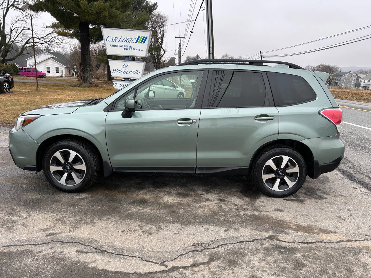 Used 2017 Subaru Forester 2.5i Premium image 7