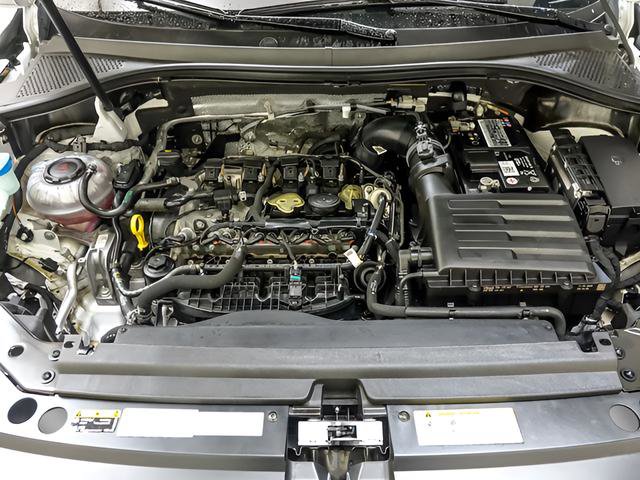 Used 2021 Volkswagen Tiguan SEL AWD/4WD image 27