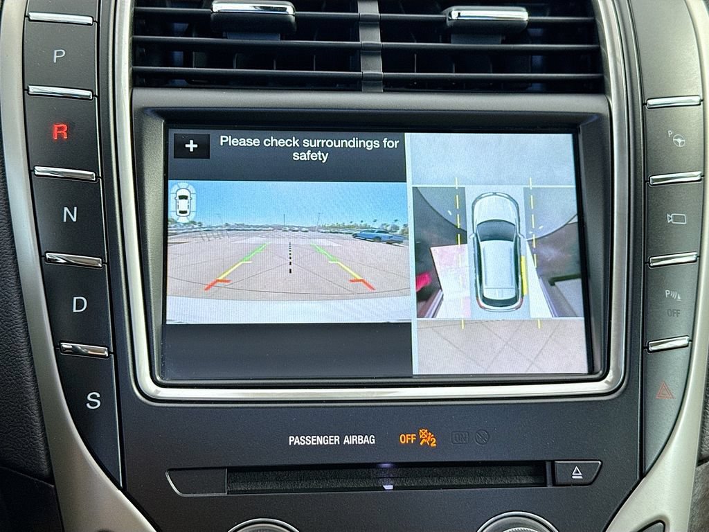 Used 2017 Lincoln MKX Reserve w/ Driver Assistance Package FWD image 15
