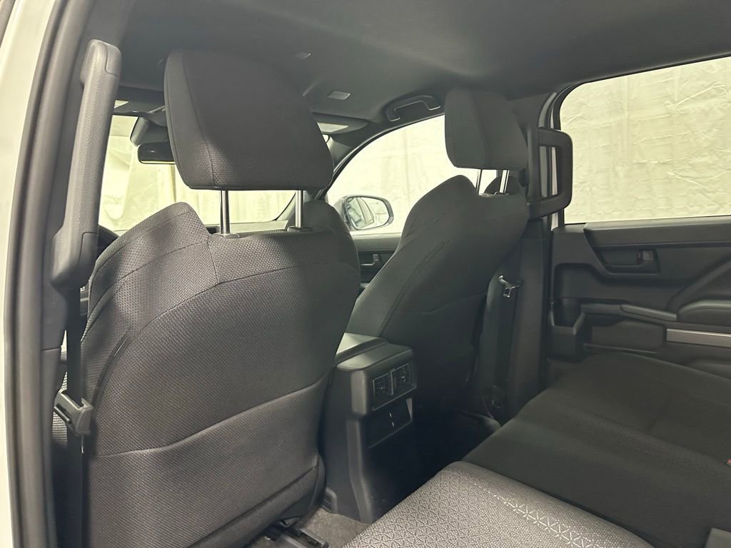 Used 2025 Toyota 4Runner SR5 AWD/4WD image 46