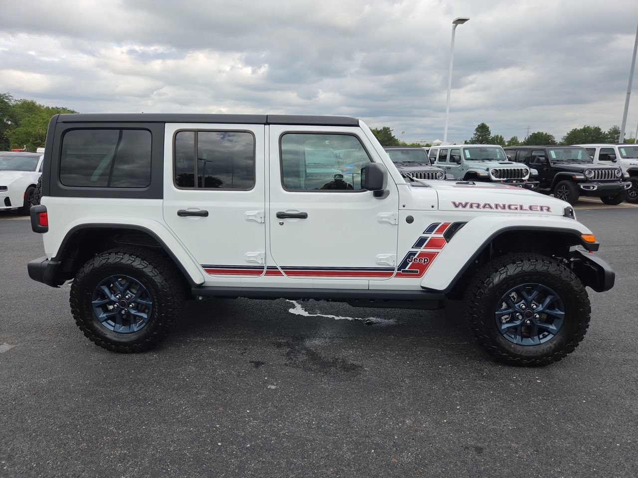 New 2026 Jeep Wrangler Unlimited Sport AWD/4WD image 33