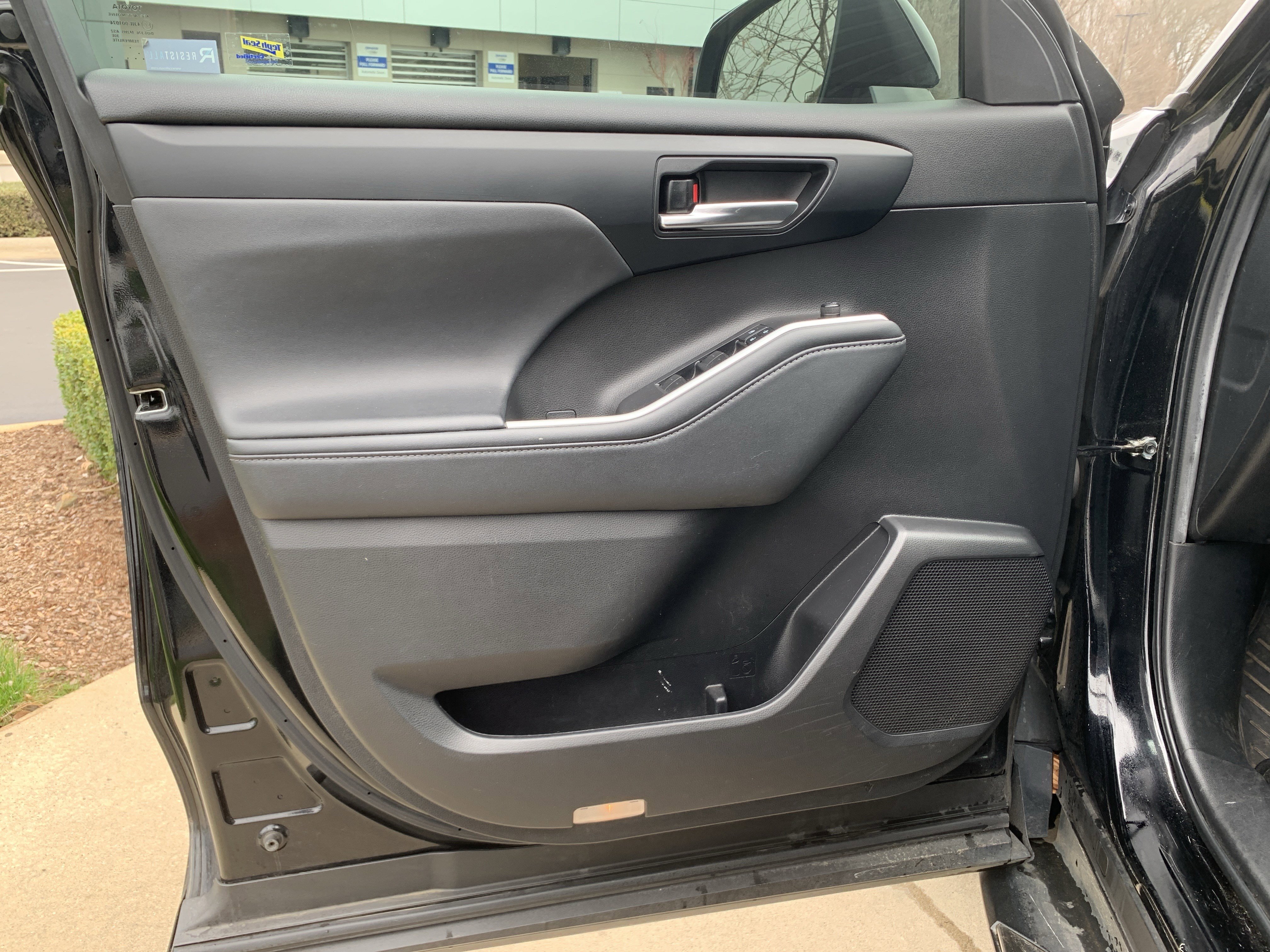 Used 2022 Toyota Highlander XSE image 14