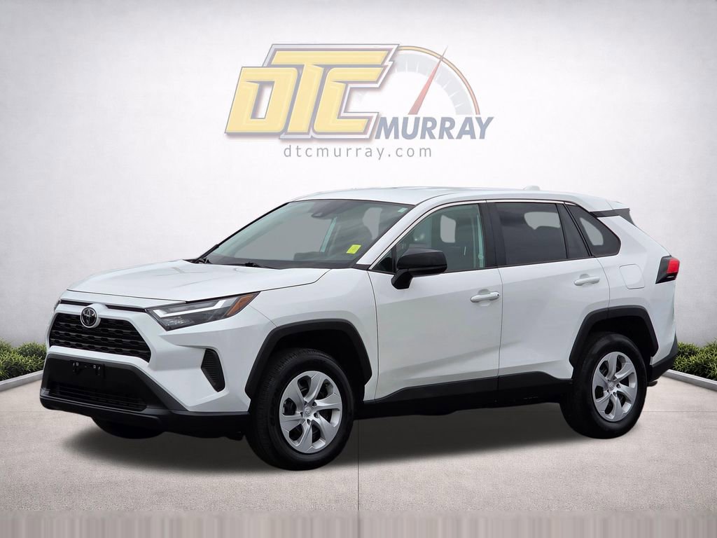 Used 2024 Toyota RAV4 LE AWD/4WD image 2