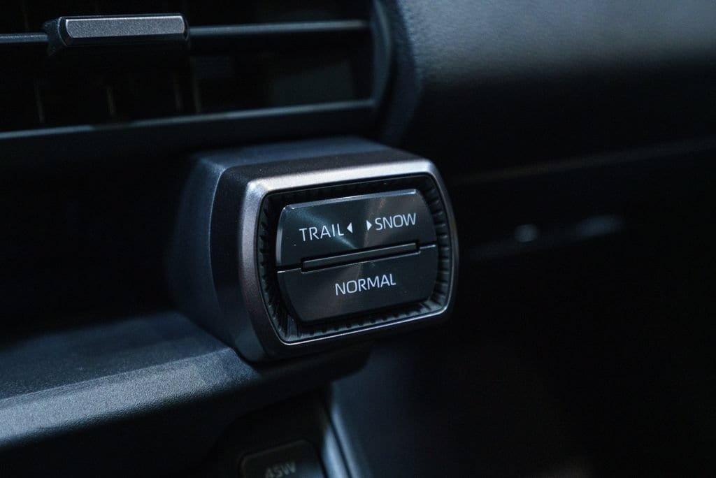 Used 2025 Toyota Grand Highlander AWD image 34