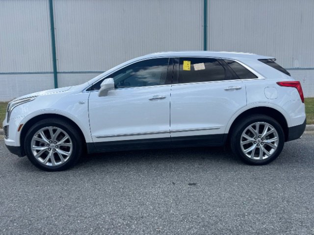 Used 2017 Cadillac XT5 Luxury w/ Driver Awareness Package AWD/4WD image 2