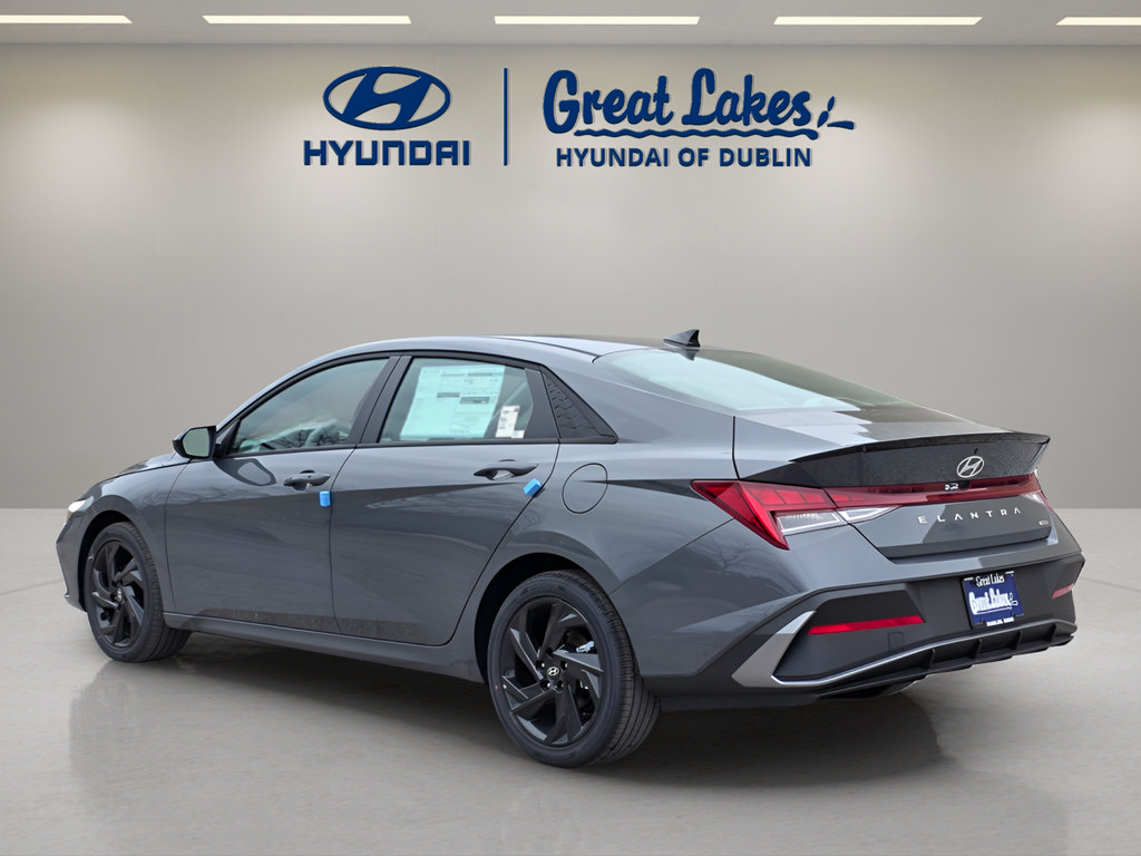 New 2026 Hyundai Elantra SEL FWD image 3