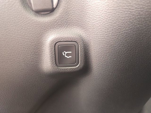 New 2026 Jeep Compass Limited image 27