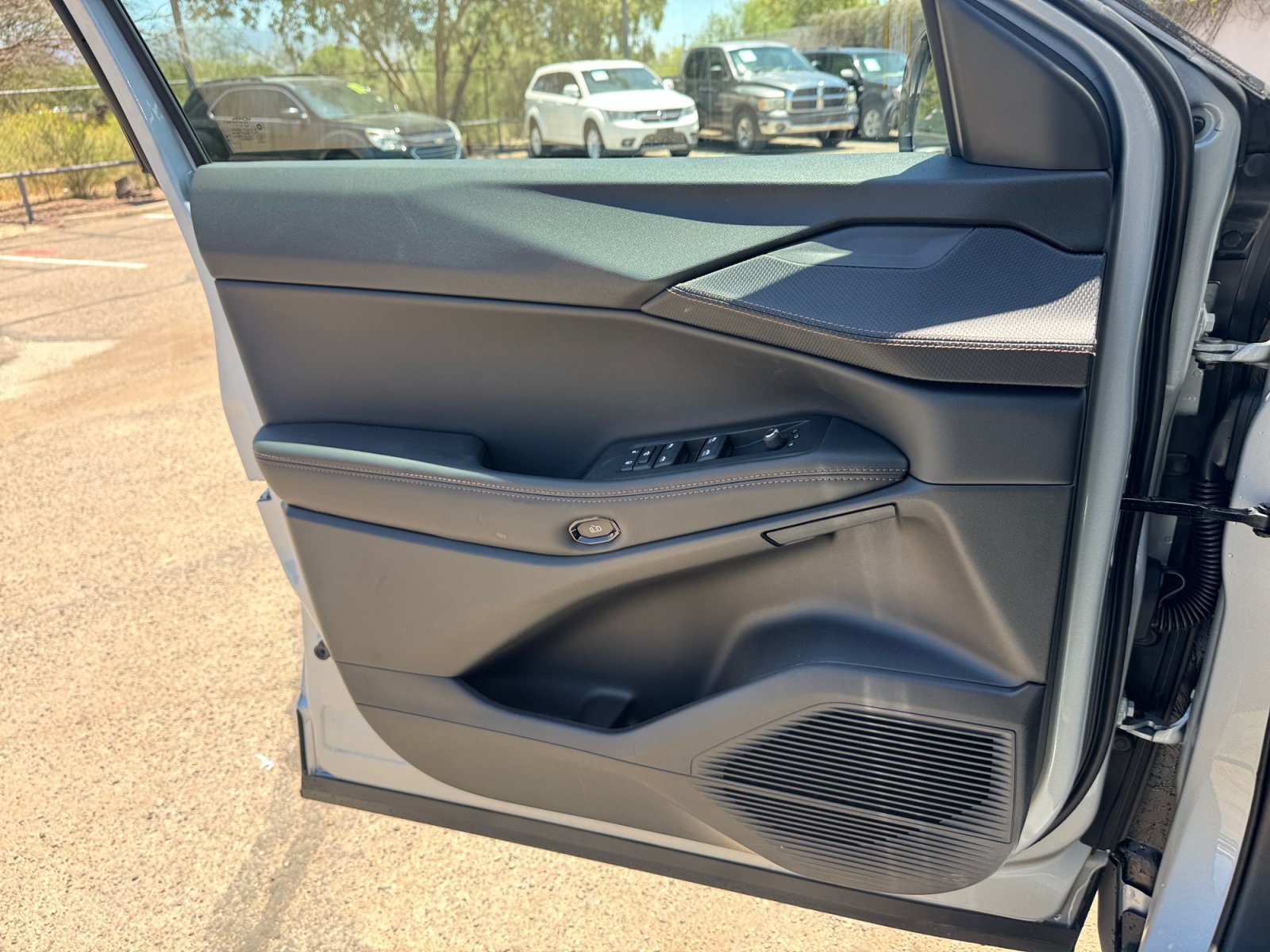 New 2026 Jeep Cherokee Limited AWD/4WD image 13