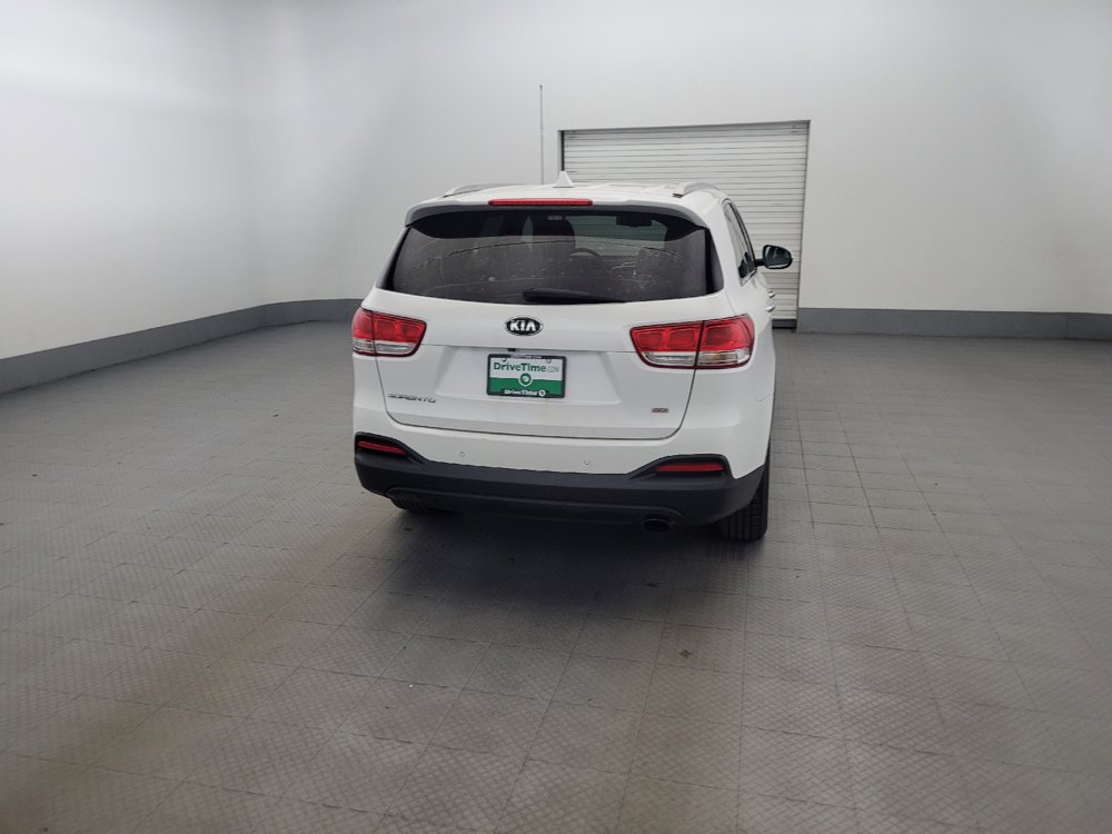 Used 2016 Kia Sorento AWD w/ LX Convenience Package image 7