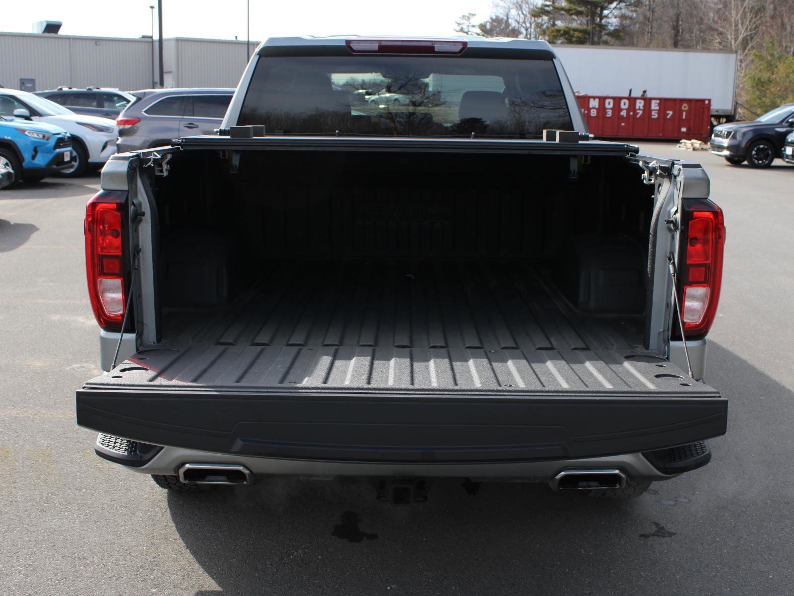 Used 2025 GMC Sierra 1500 Elevation w/ X31 Off-Road Package AWD/4WD image 7