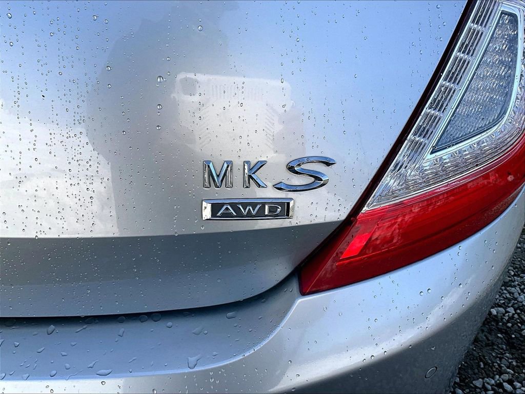 Used 2013 Lincoln MKS AWD image 8