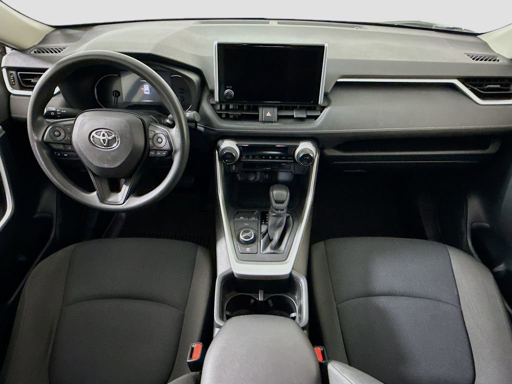 Used 2023 Toyota RAV4 LE image 13