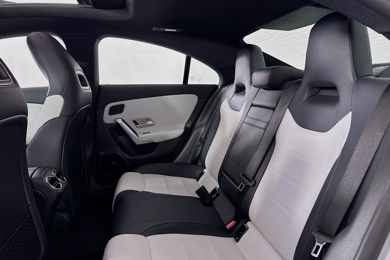 Certified 2021 Mercedes-Benz CLA 35 AMG 4MATIC image 9