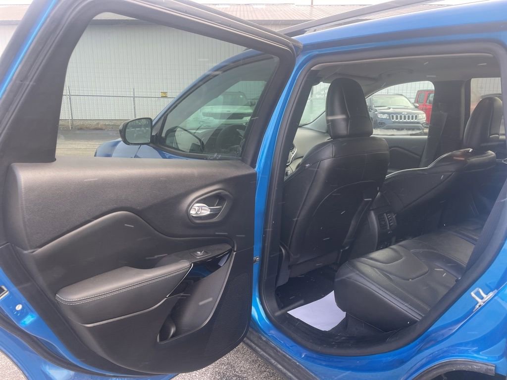 Used 2023 Jeep Cherokee Altitude Lux image 28