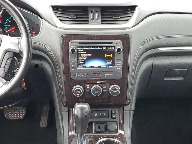 Used 2017 Chevrolet Traverse LT w/ Style and Technology Package FWD image 22
