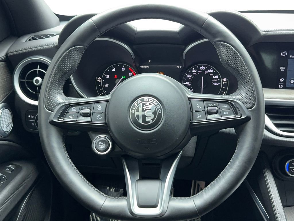Used 2022 Alfa Romeo Stelvio Ti AWD/4WD image 13