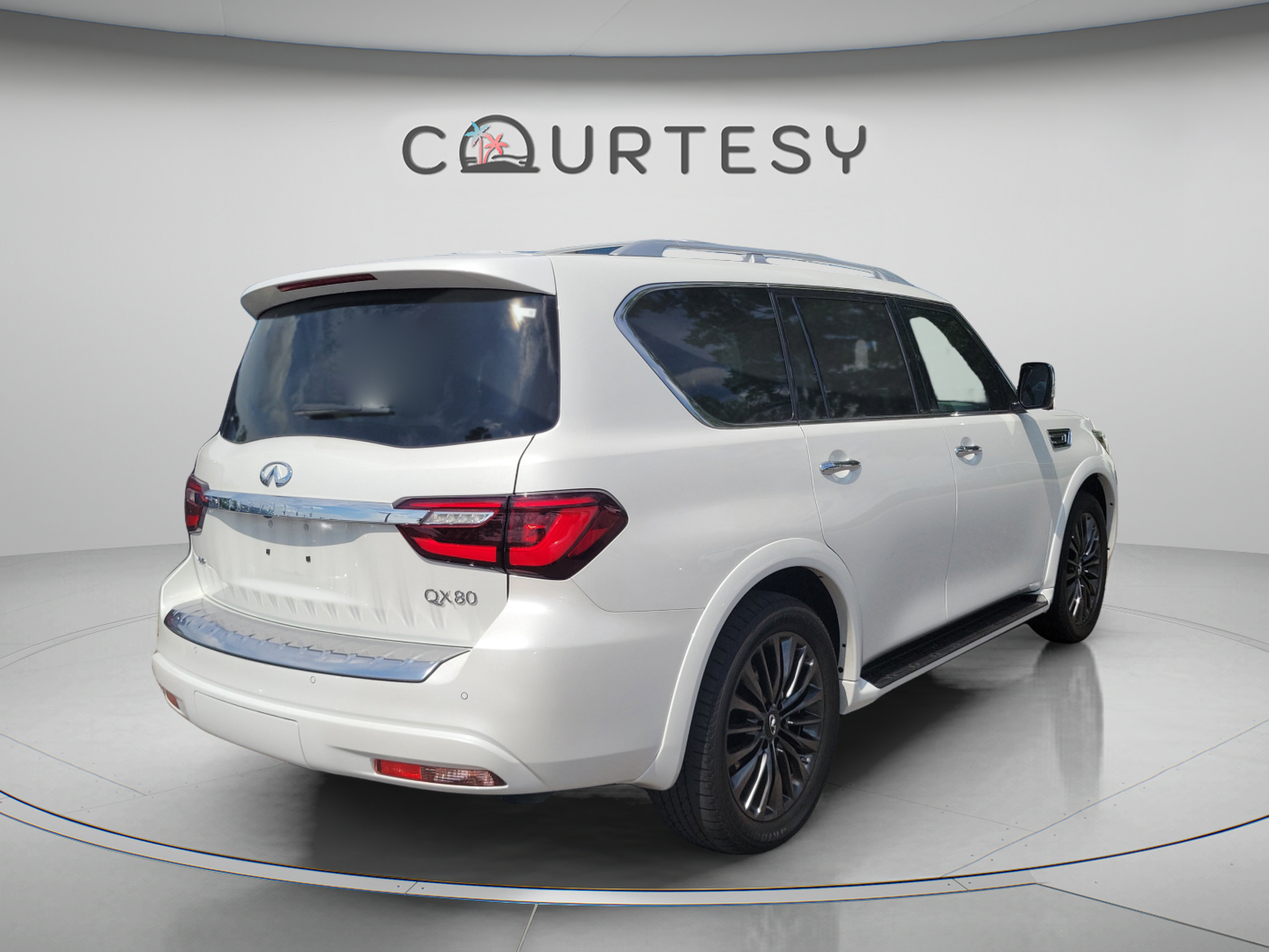 Certified 2023 INFINITI QX80 Sensory w/ Cargo Package AWD/4WD image 3