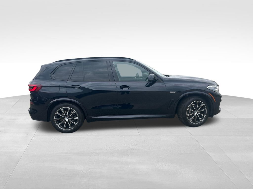 Used 2022 BMW X5 xDrive45e w/ M Sport Package AWD/4WD image 7