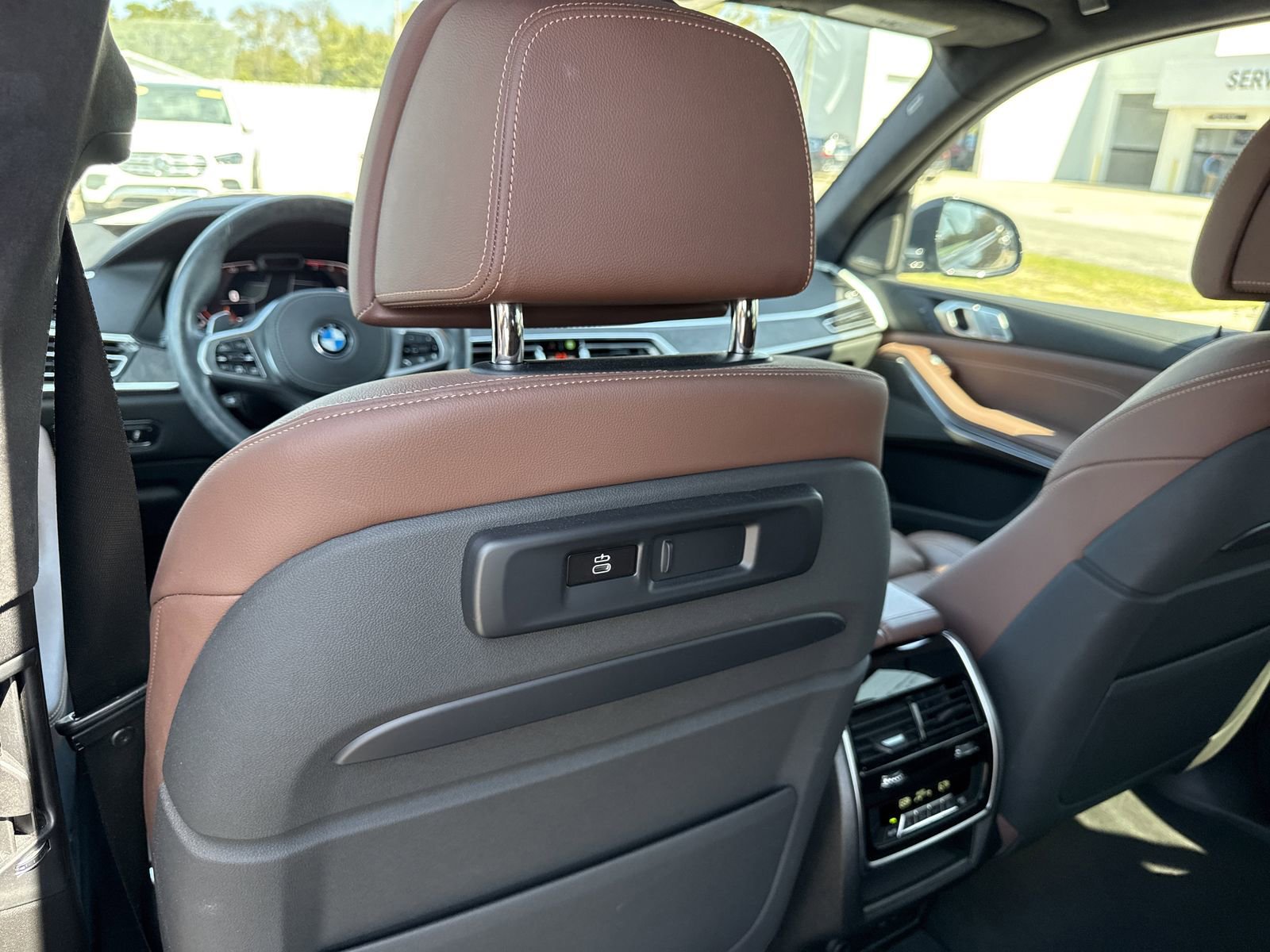 Used 2019 BMW X7 xDrive40i w/ Premium Package image 14