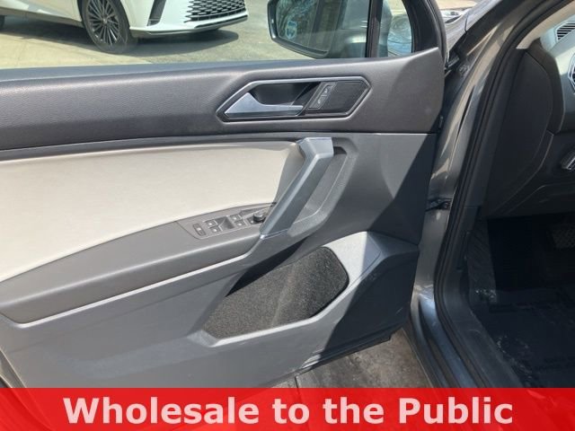 Used 2018 Volkswagen Tiguan S image 10