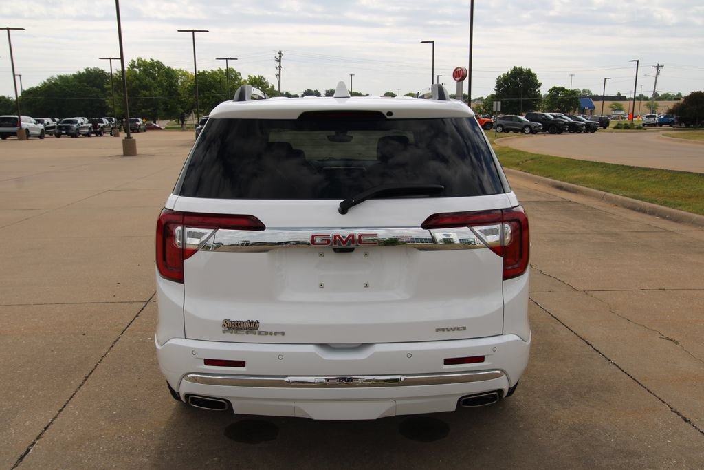 Used 2023 GMC Acadia Denali w/ Denali Ultimate Package AWD/4WD image 17