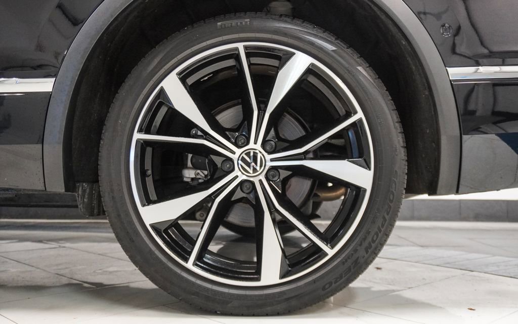 Used 2022 Volkswagen Tiguan SEL R-Line AWD/4WD image 36