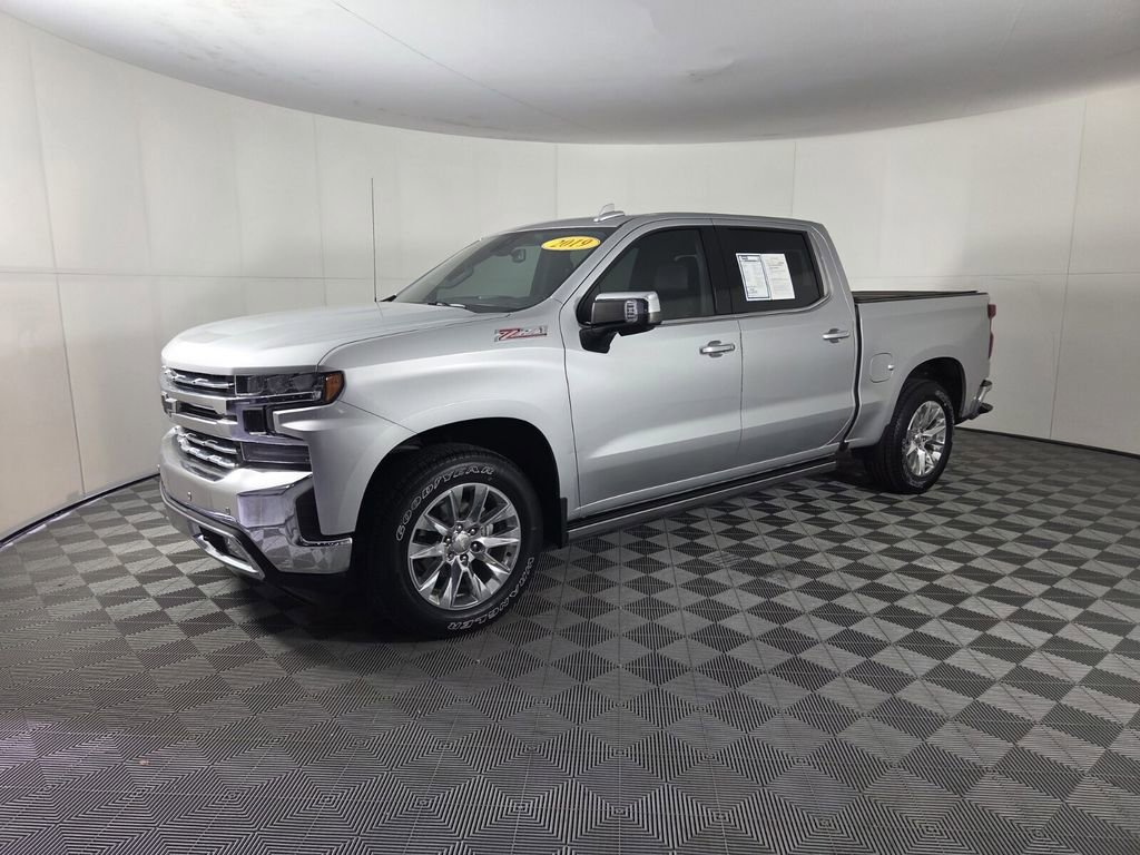 Used 2019 Chevrolet Silverado 1500 LTZ w/ LTZ Premium Package AWD/4WD image 4