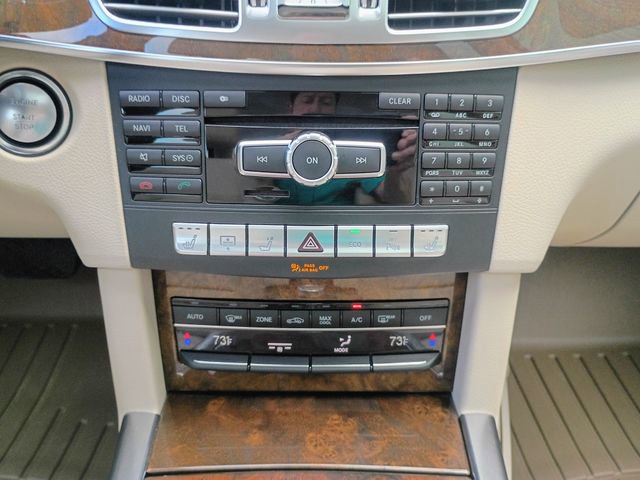 Used 2014 Mercedes-Benz E 250 BlueTEC Sedan image 35