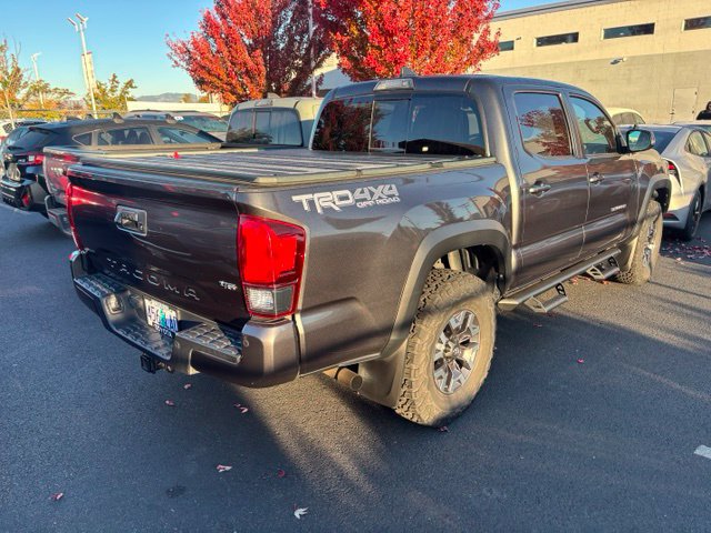 Certified 2019 Toyota Tacoma TRD Off-Road w/ Technology Package AWD/4WD image 2
