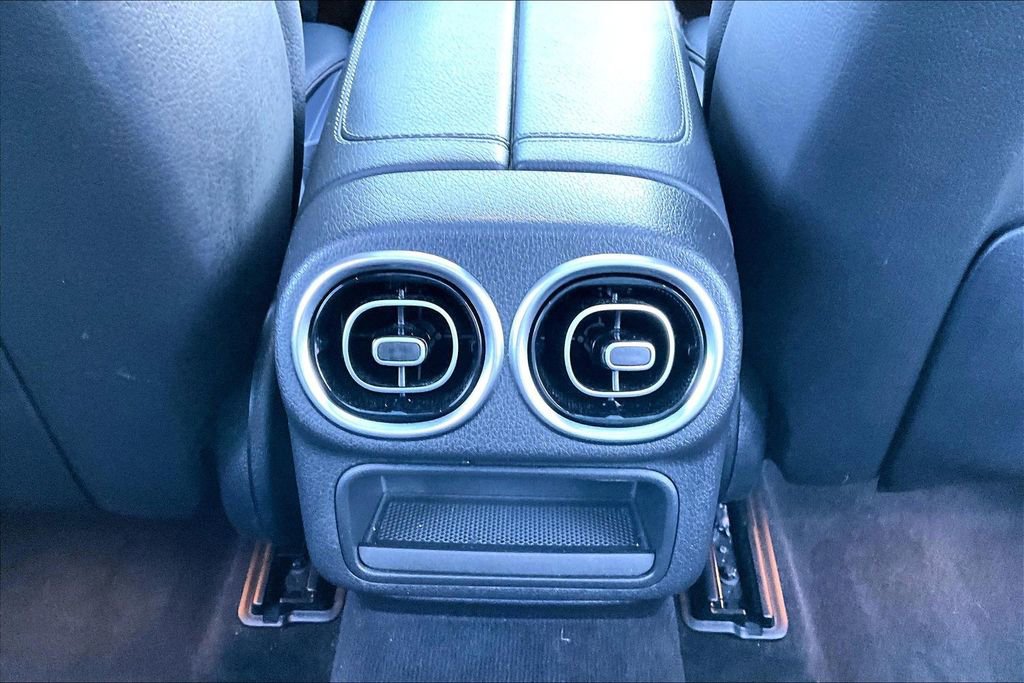 Used 2024 Mercedes-Benz GLC 300 4MATIC image 10