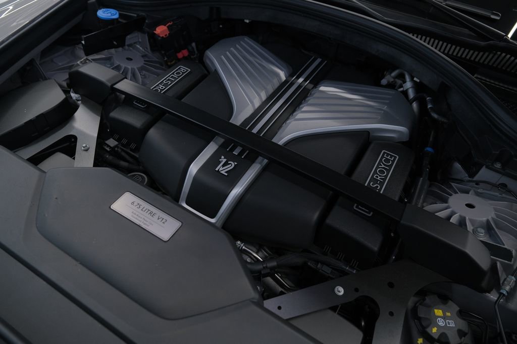 Used 2025 Rolls-Royce Cullinan AWD/4WD image 67
