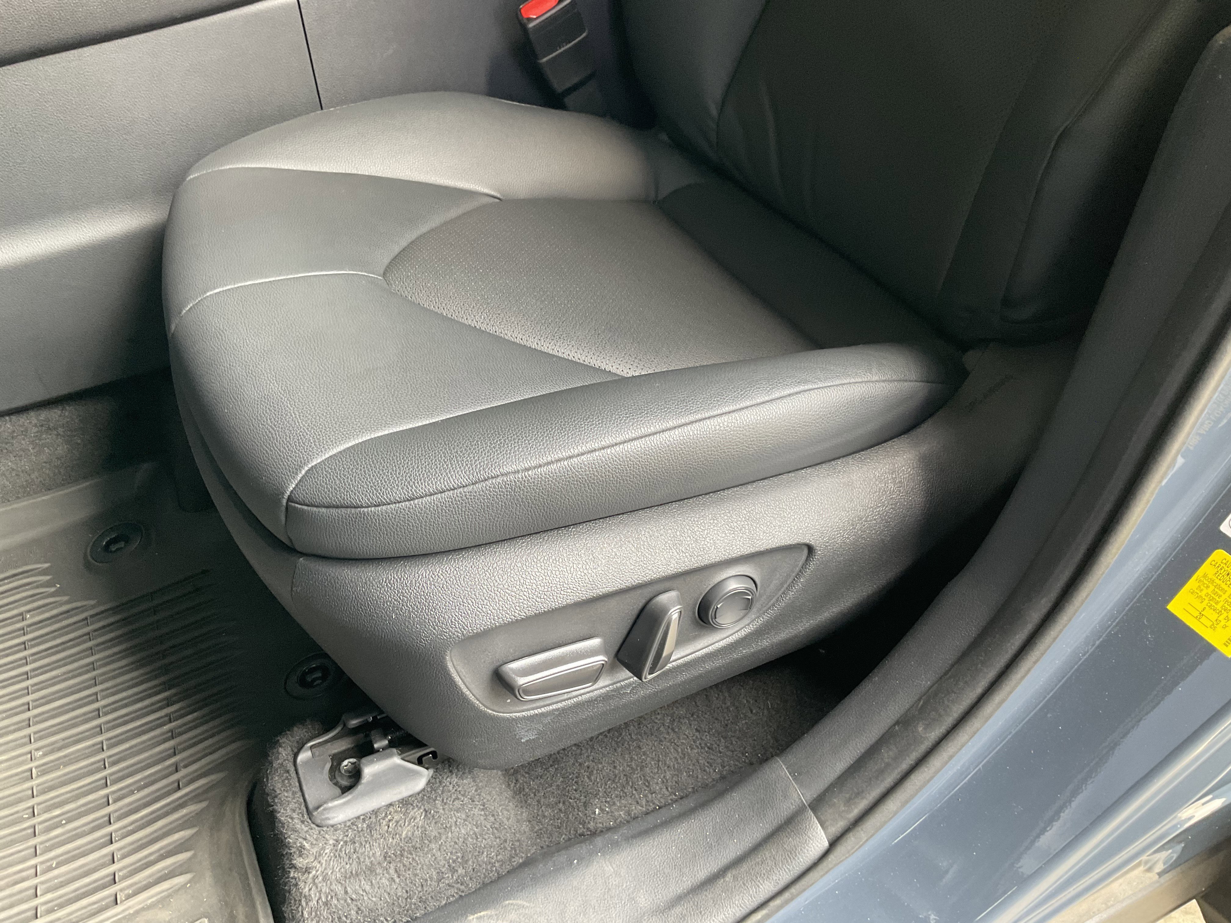 Used 2024 Toyota Grand Highlander XLE image 30