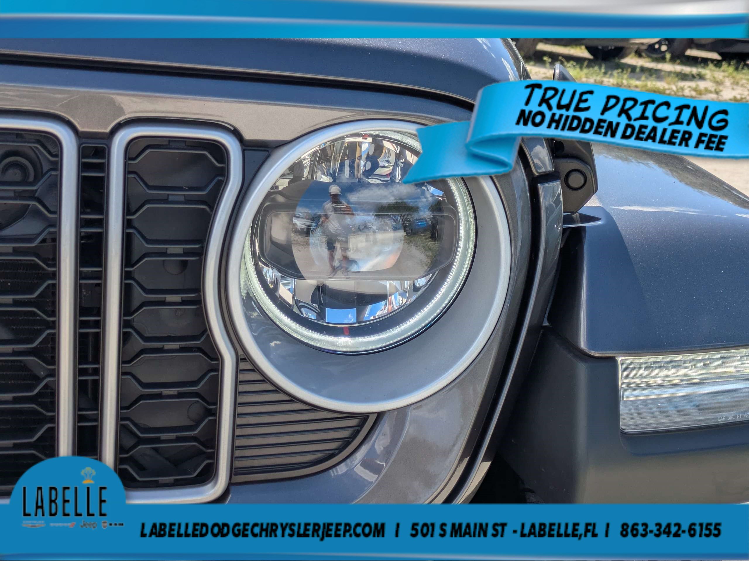 Used 2026 Jeep Wrangler Unlimited Sahara AWD/4WD image 10
