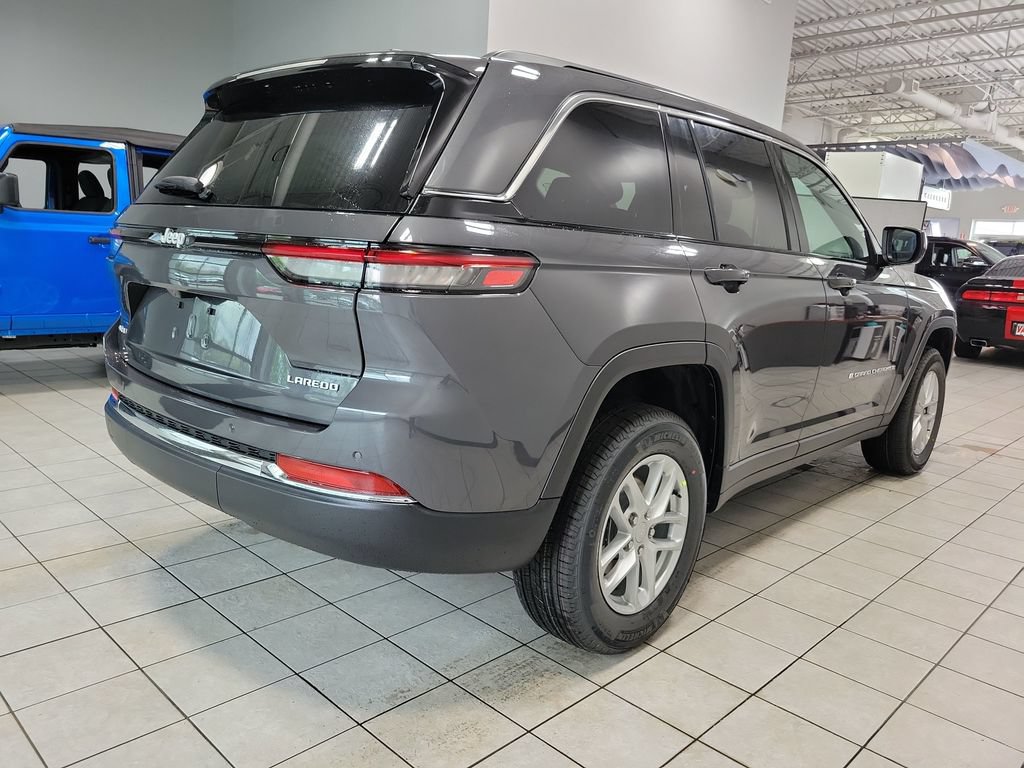 New 2026 Jeep Grand Cherokee Laredo X AWD/4WD image 7