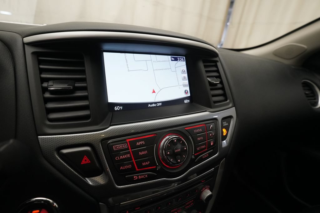 Used 2020 Nissan Pathfinder SL AWD/4WD image 6