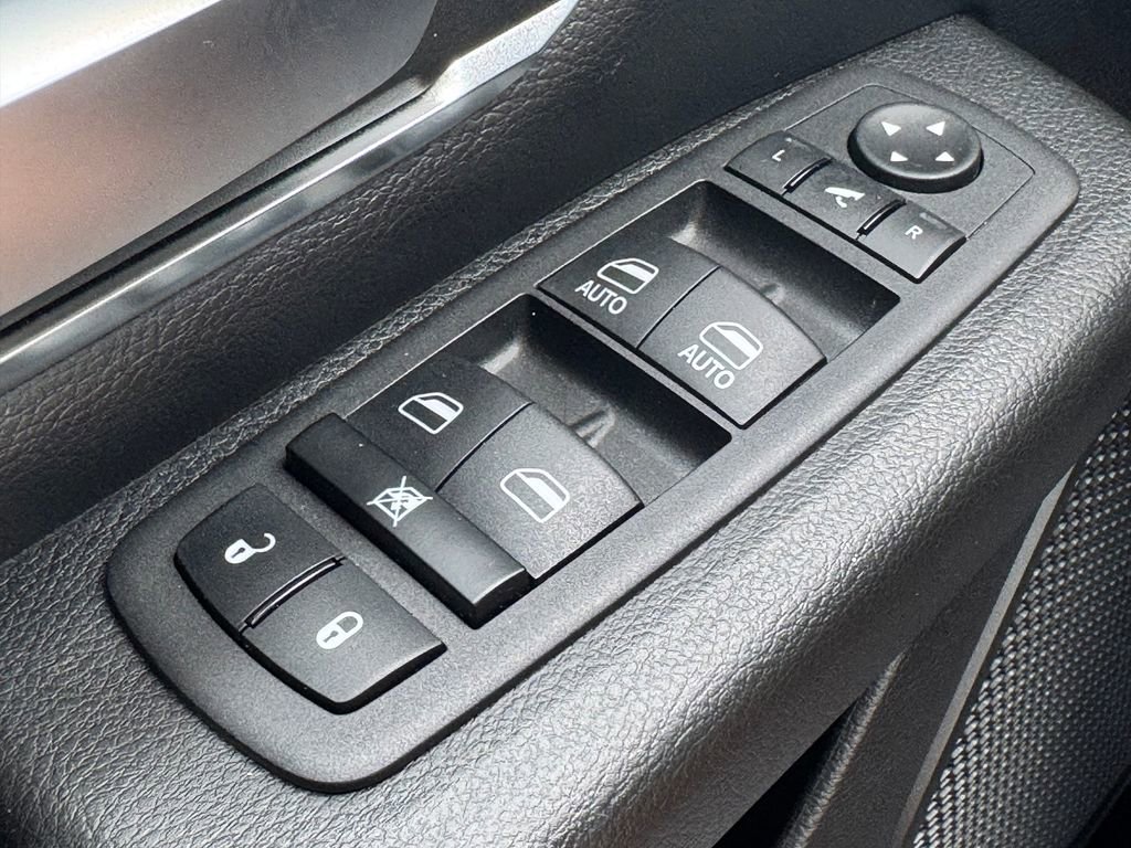 Used 2024 RAM 1500 Big Horn AWD/4WD image 29