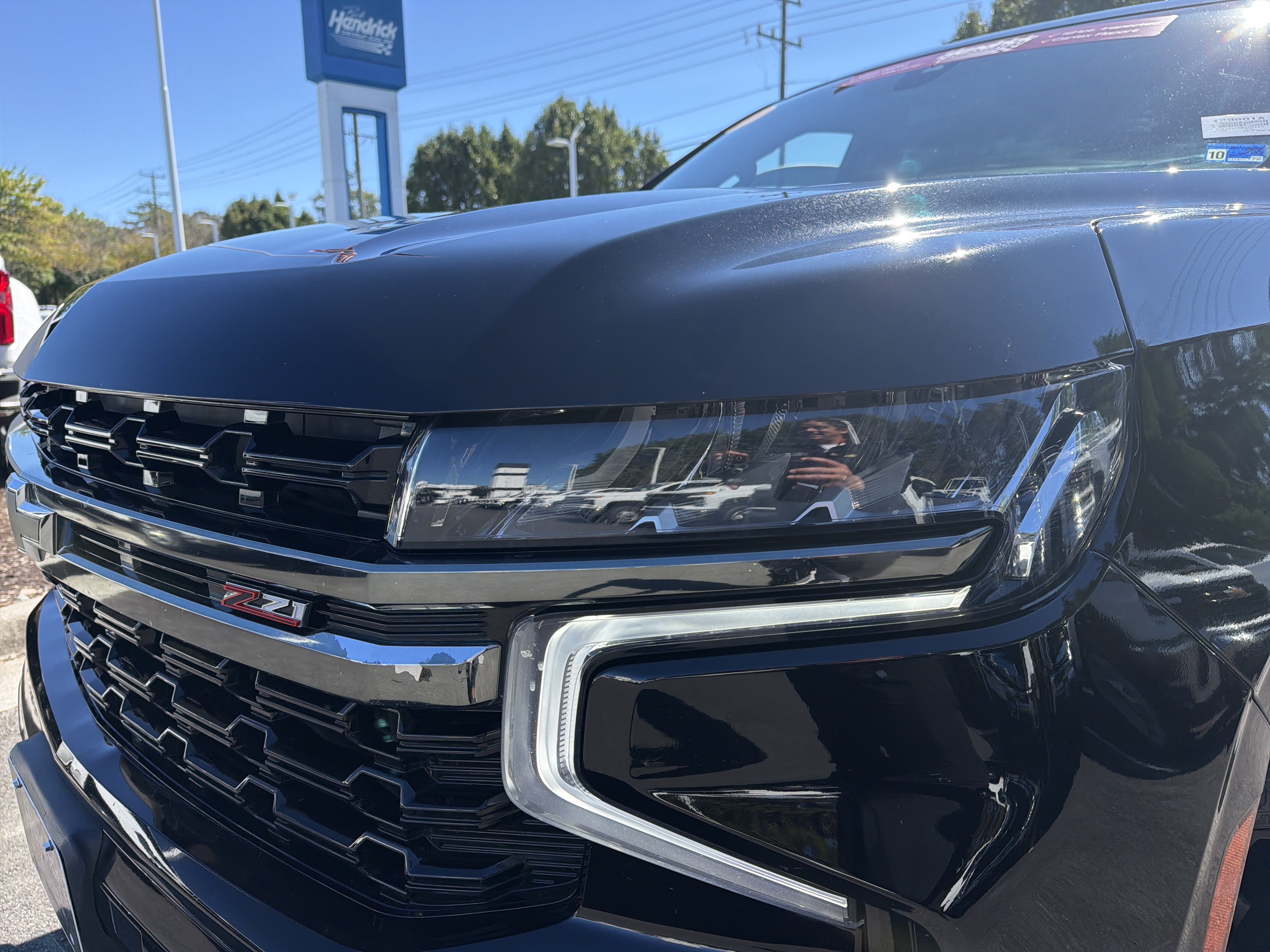 Used 2021 Chevrolet Tahoe Z71 w/ Z71 Off-Road Package AWD/4WD image 6