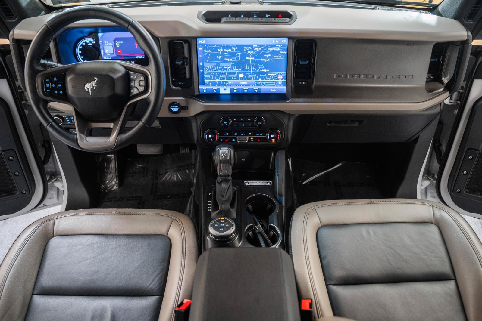 Used 2024 Ford Bronco Wildtrak AWD/4WD image 18