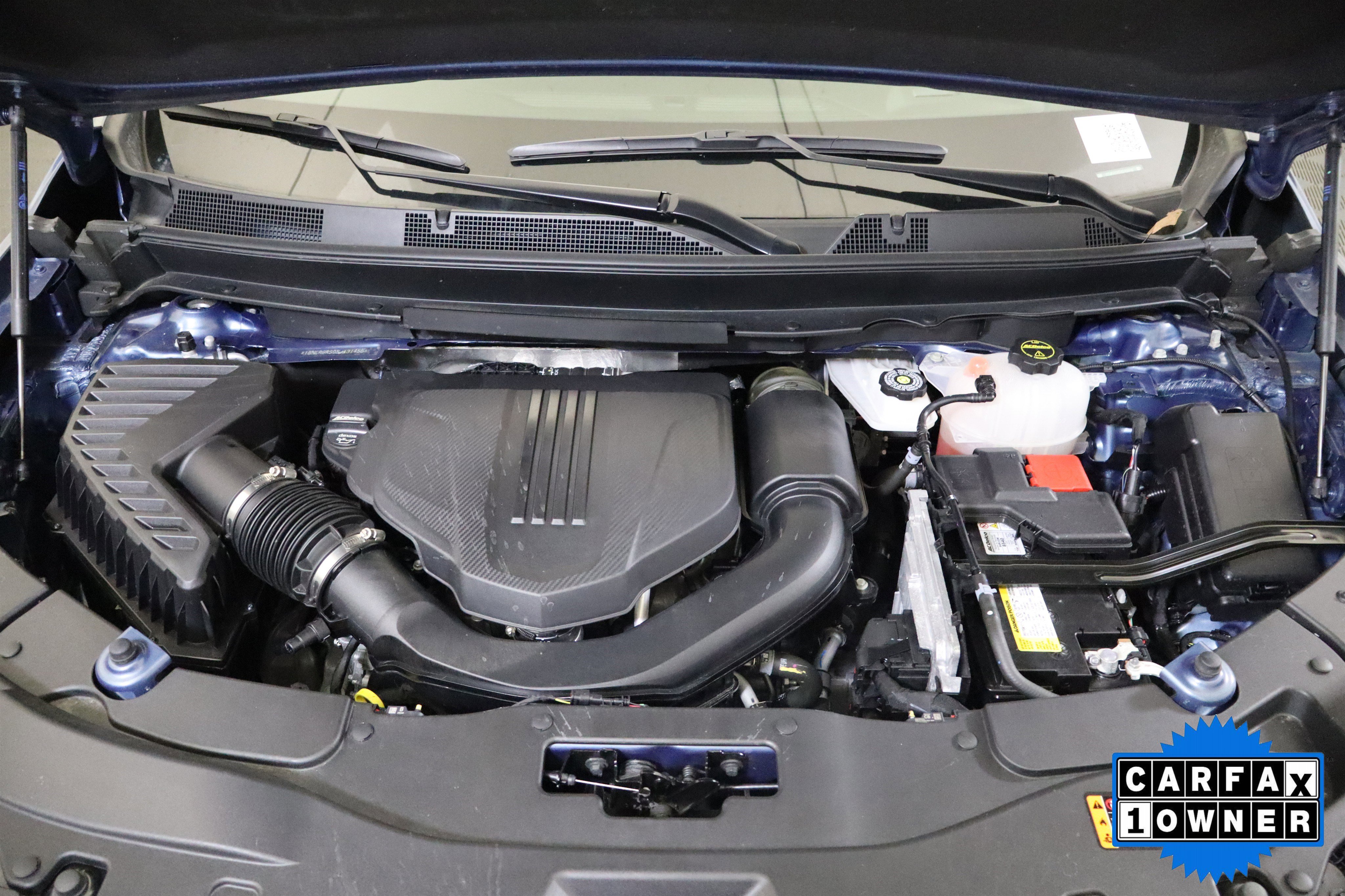 Used 2025 Chevrolet Traverse LT image 14