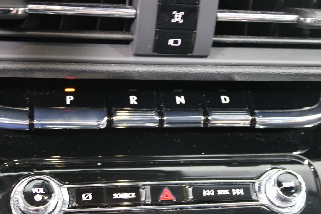 Used 2022 Lincoln Corsair Standard w/ Equipment Group 101A image 44