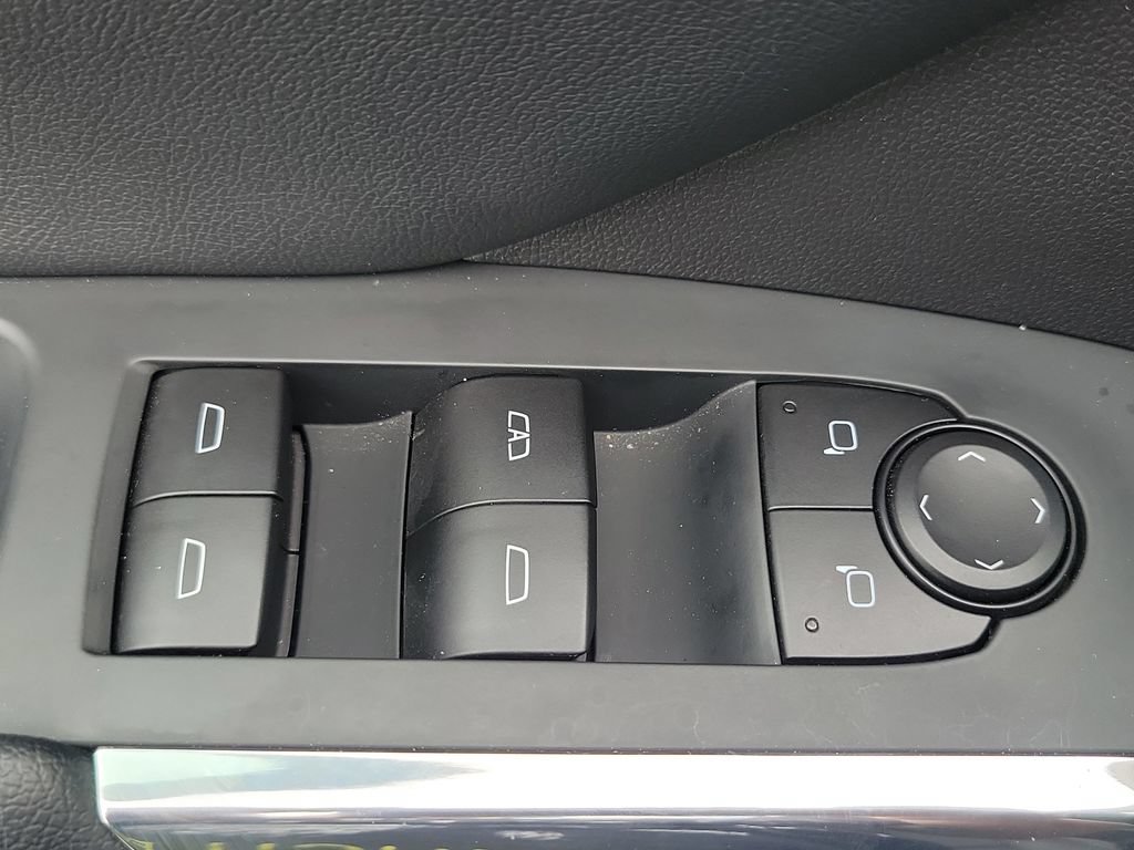 Used 2026 Chevrolet Traverse LT AWD/4WD image 20
