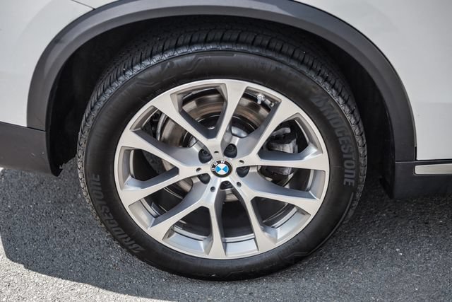 Used 2022 BMW X5 xDrive40i AWD/4WD image 21