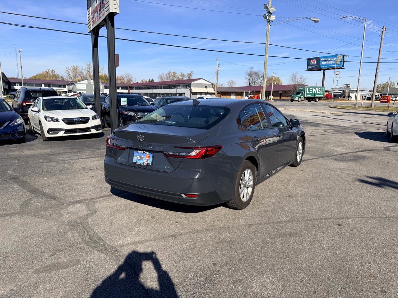Used 2025 Toyota Camry LE FWD image 8