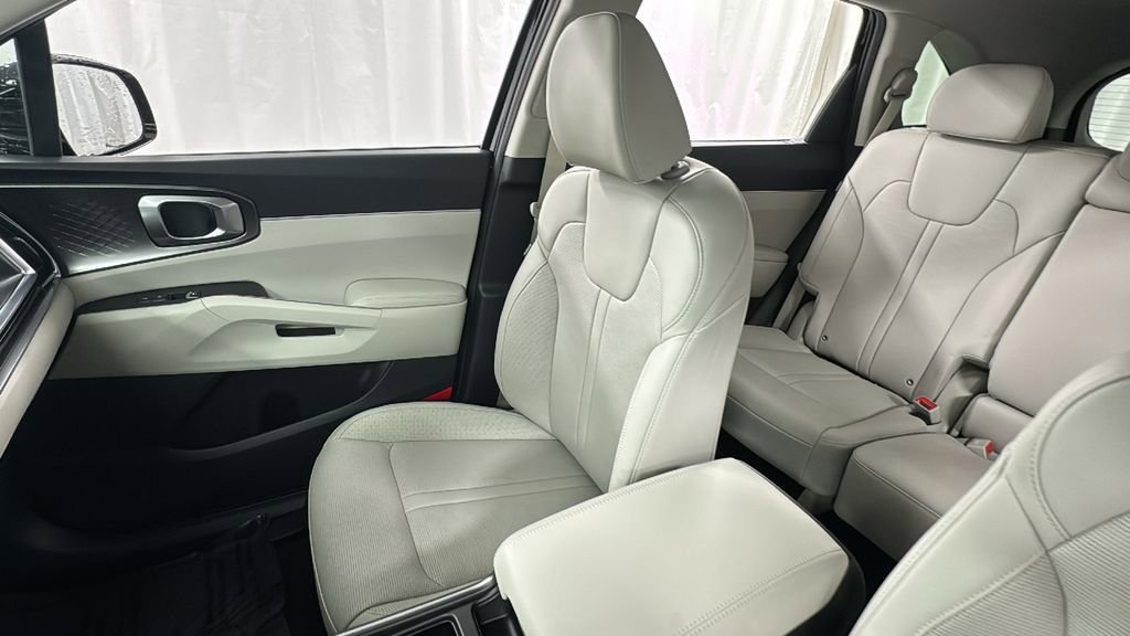 New 2026 Kia Sorento EX image 13