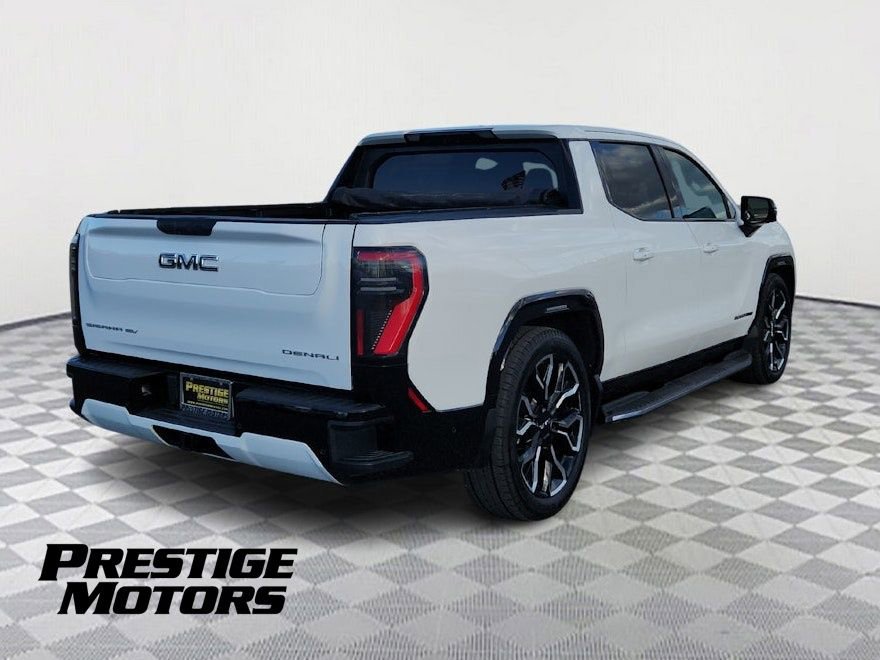 Used 2025 GMC Sierra EV Denali image 7