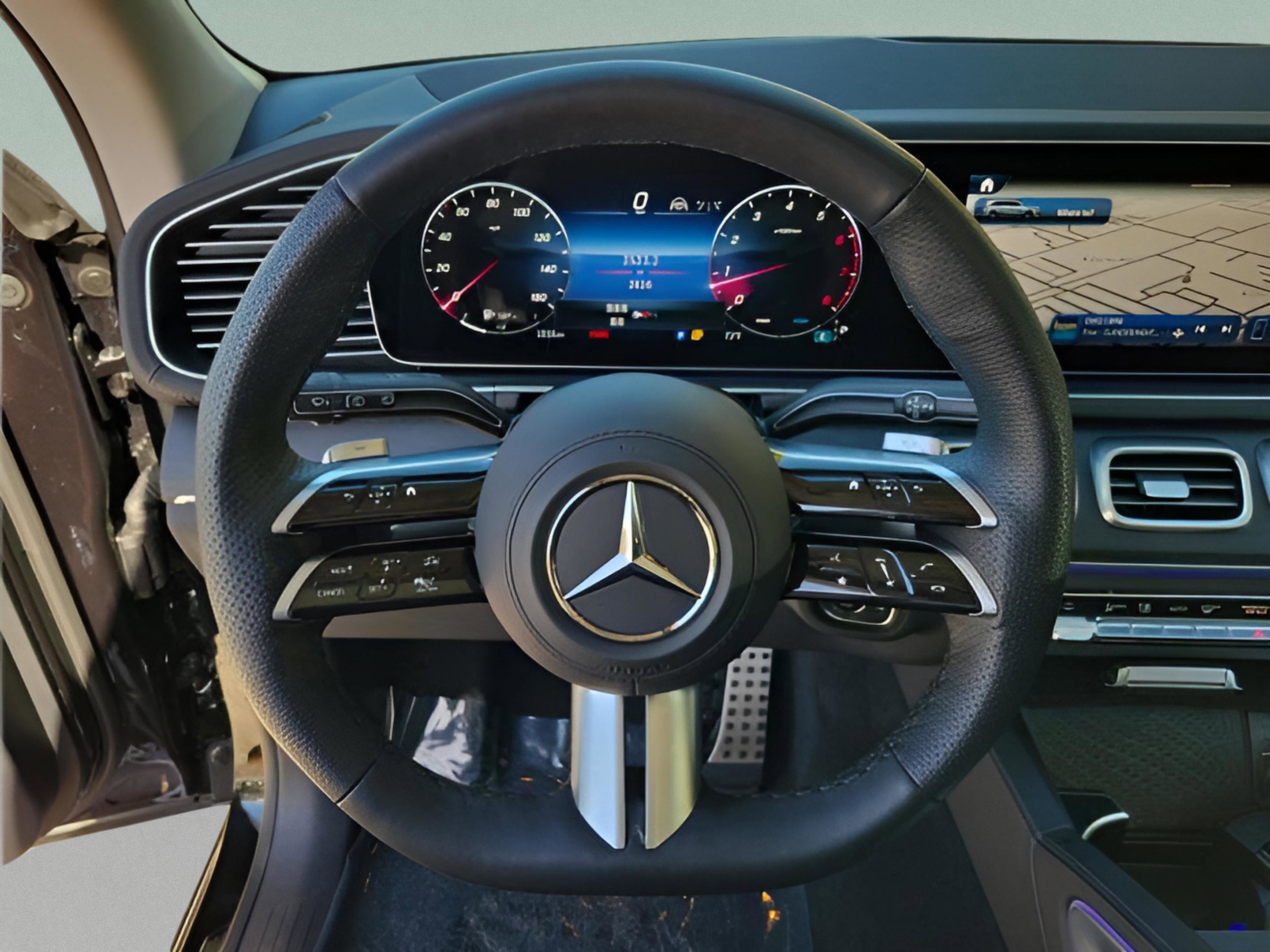 Certified 2026 Mercedes-Benz GLS 450 4MATIC image 25