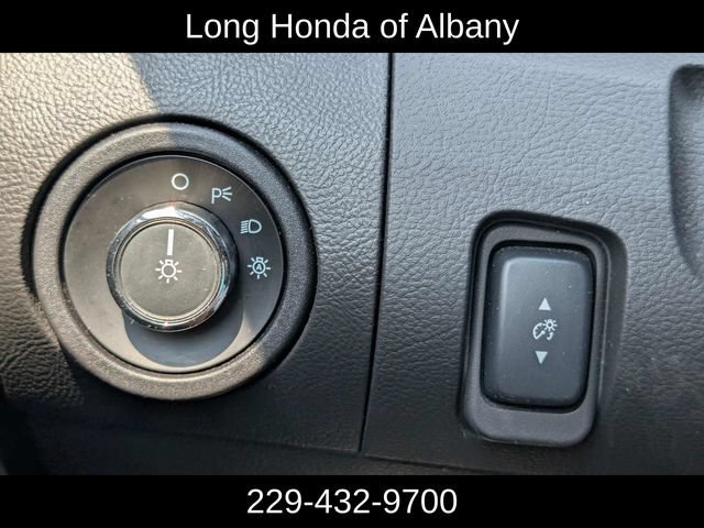 Used 2018 Ford Taurus Limited FWD image 29